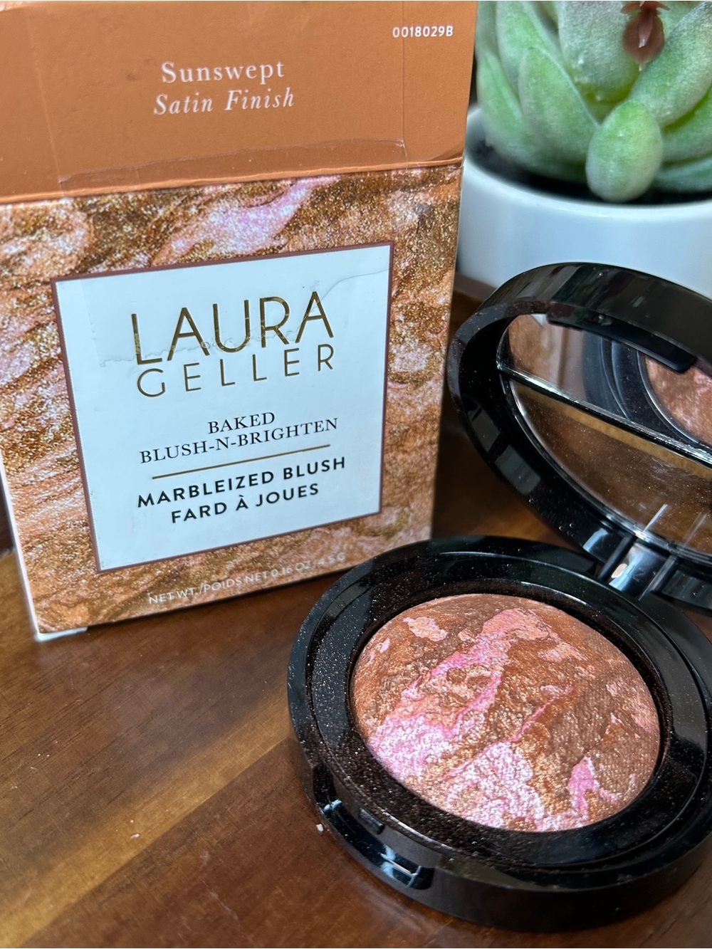 Laura Geller Baked N Brighten Marbleized Blush - Sunswept Satin Finish
